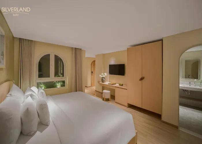 Silverland May Hotel