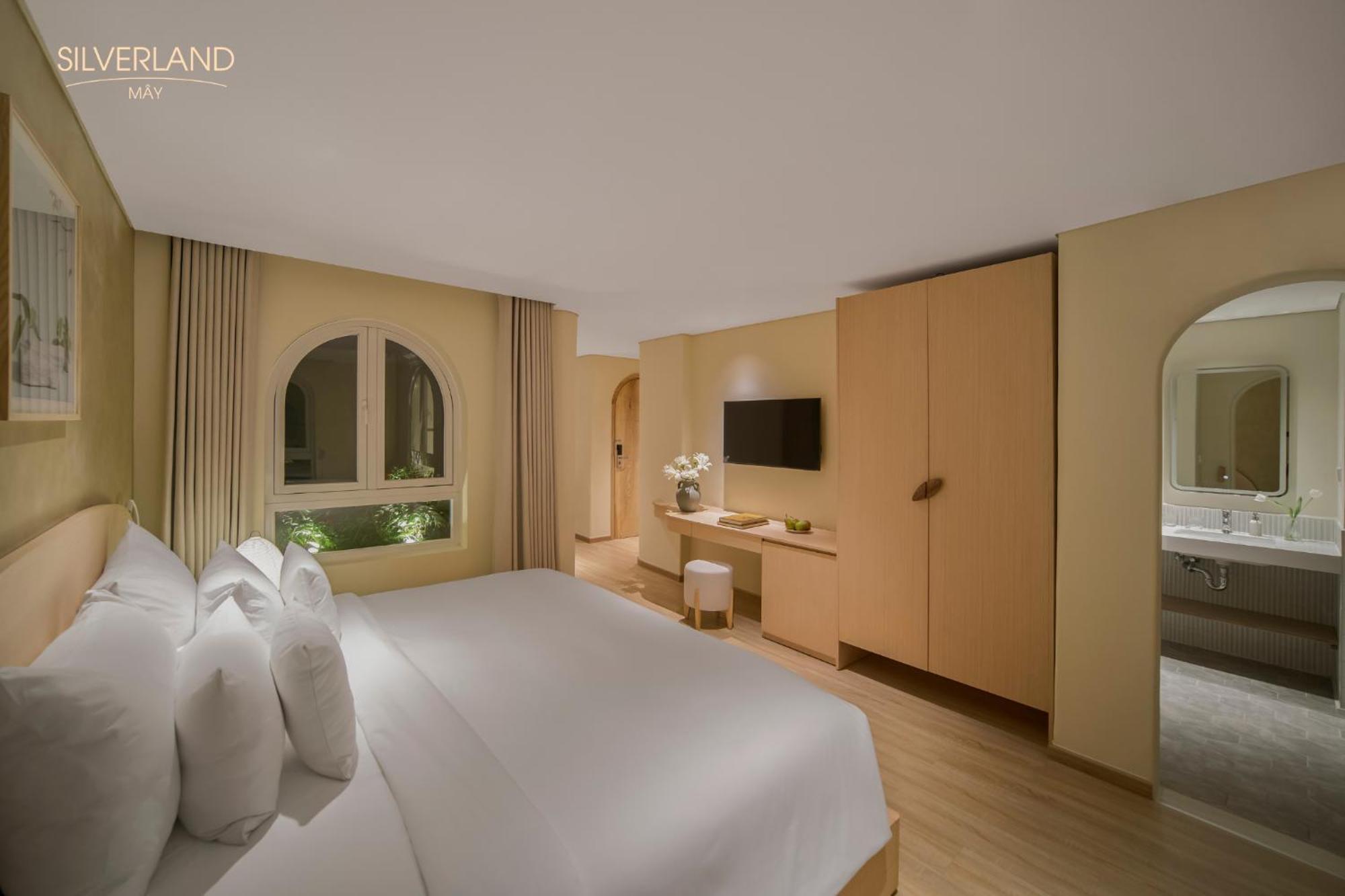 Silverland Hotel 4*