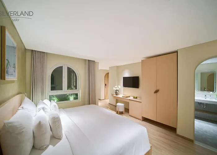 Silverland May Hotel